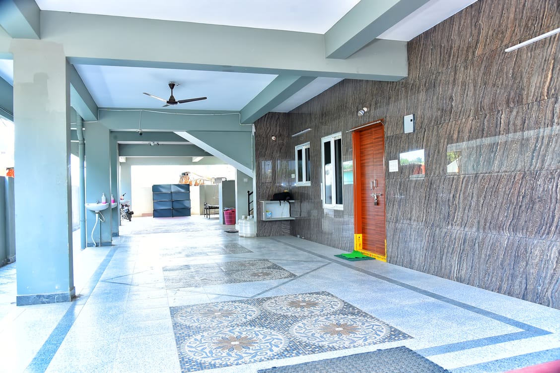 Sri Main Entrance